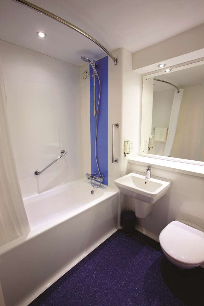 Travelodge Chester Warrington Road Rom bilde