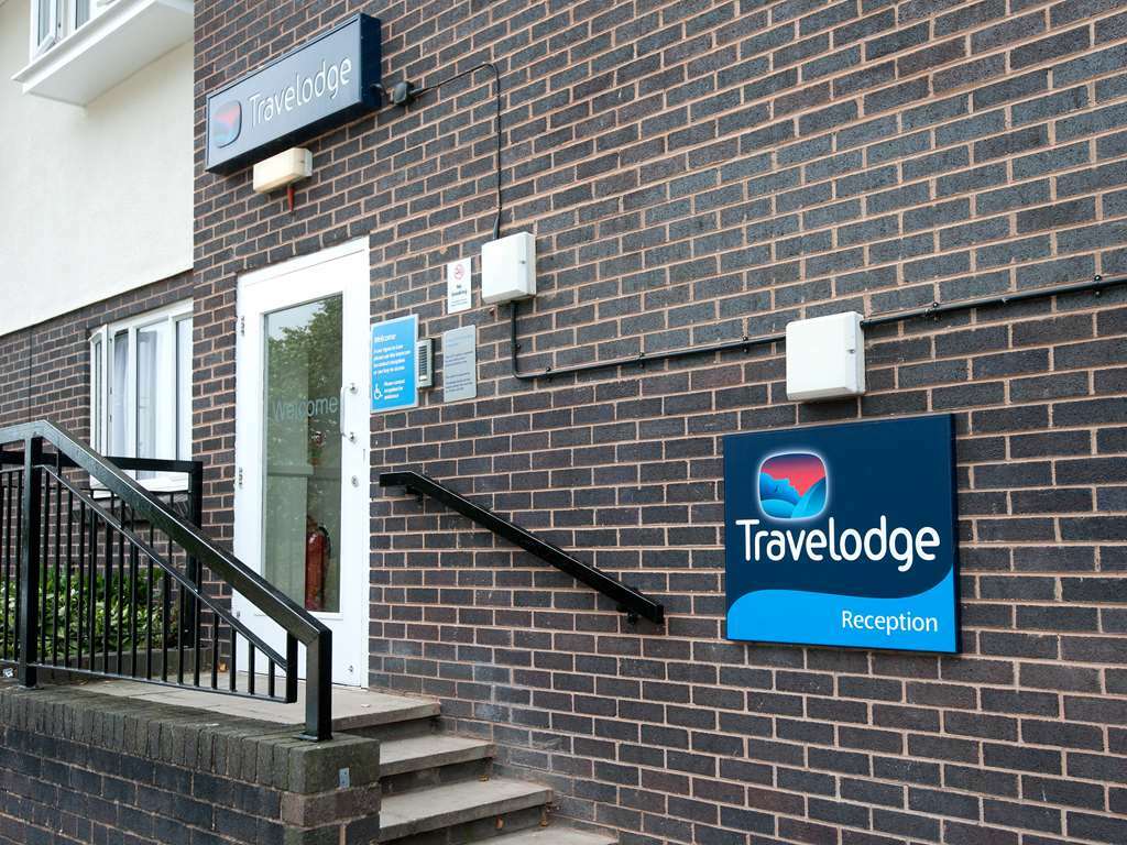 Travelodge Chester Warrington Road Eksteriør bilde